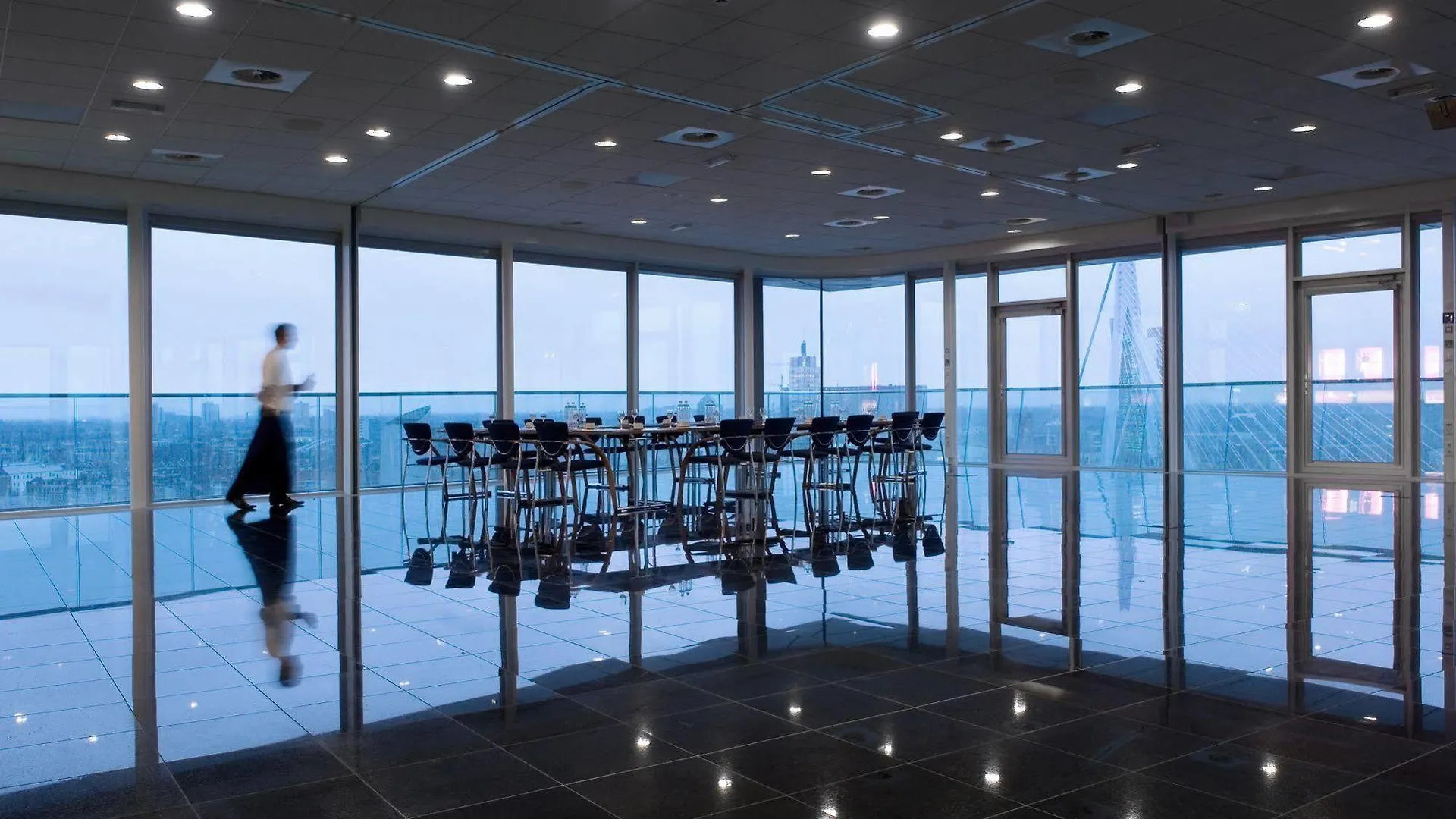 Hotel Doubletree By Hilton Rotterdam Centre